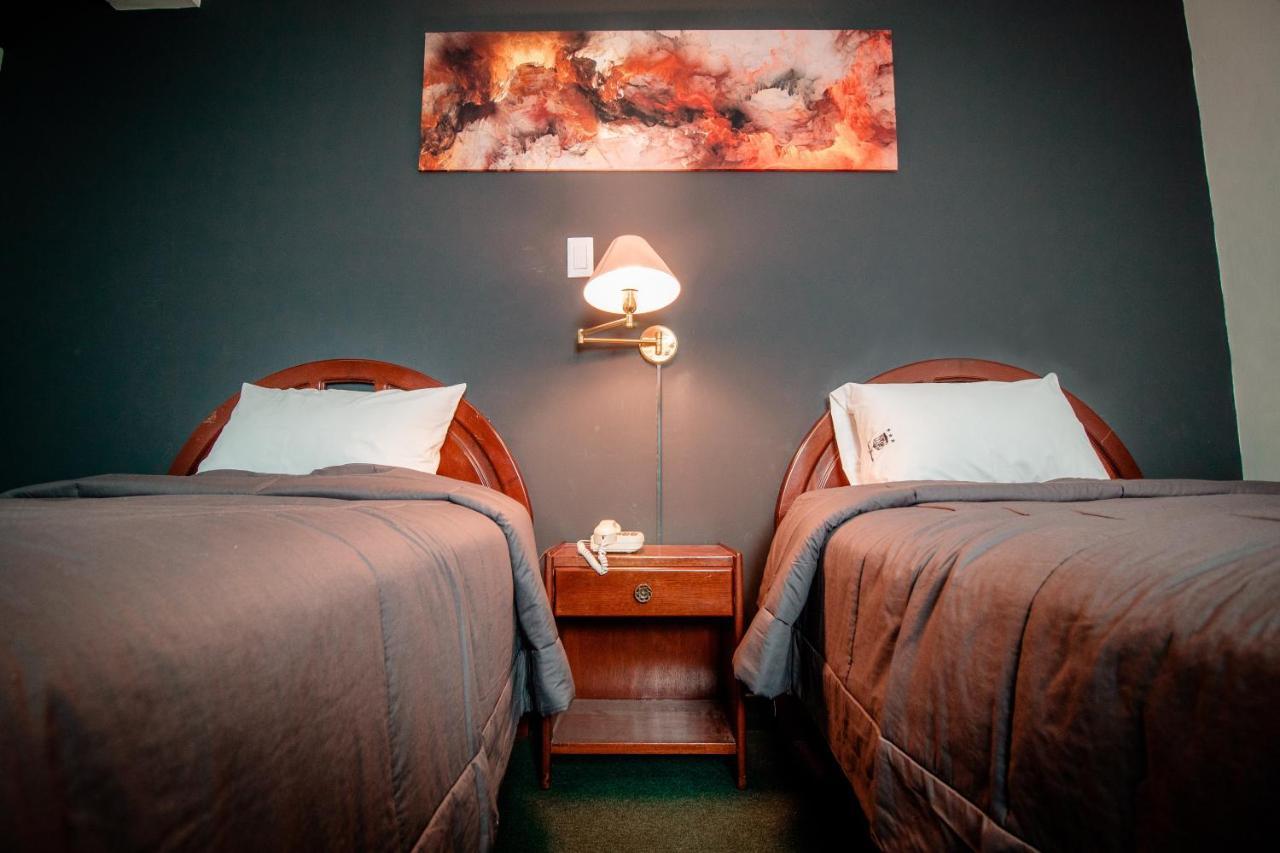 Saint Germain Hotel トルヒーリョ エクステリア 写真